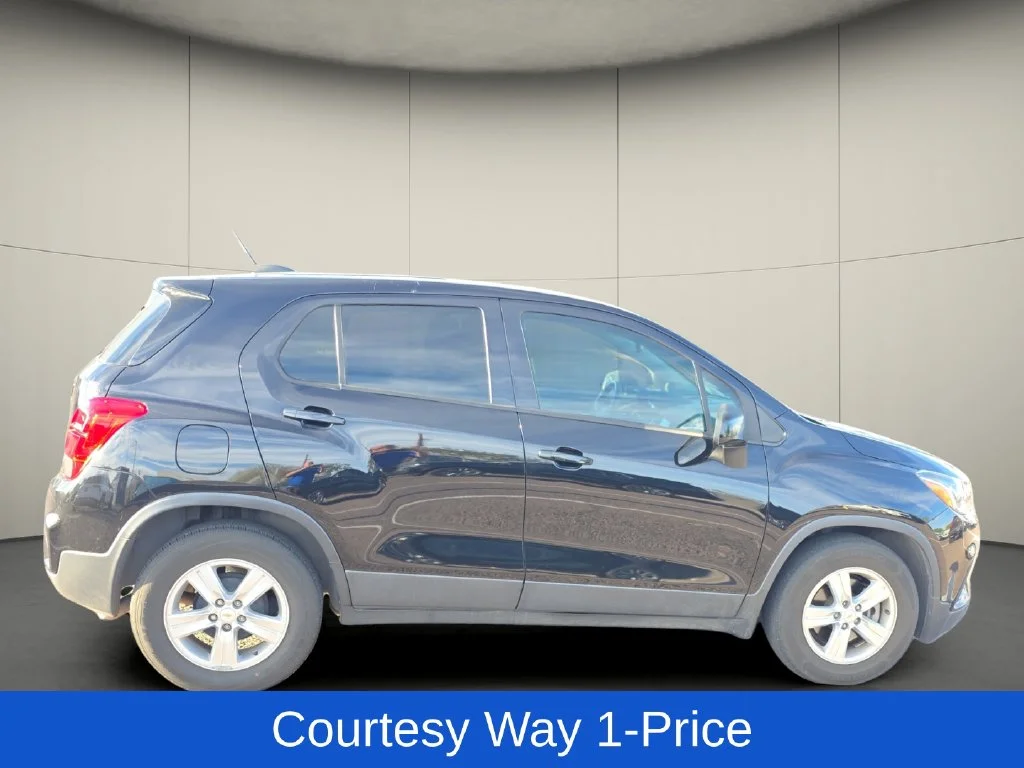 Used 2020 Black Chevrolet LS image 11