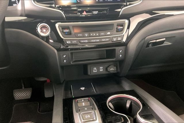 Used 2026 White Honda Black Edition image 9