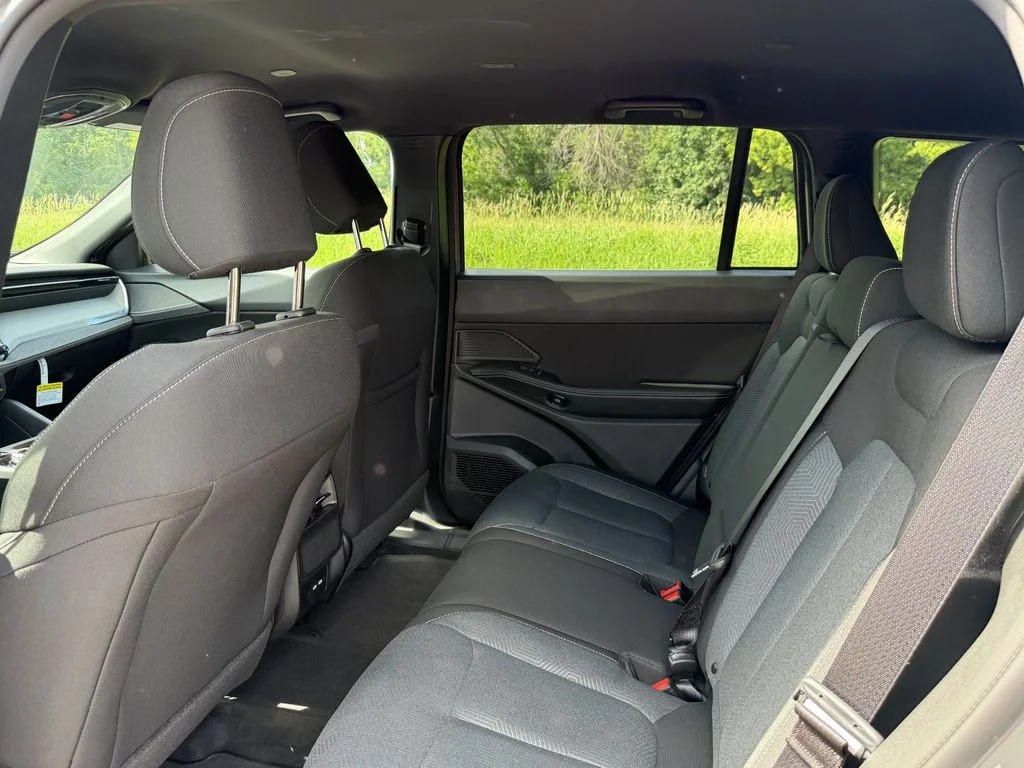 New 2026 Sting-Gray Clear-Coat Exterior Paint Jeep Laredo image 12