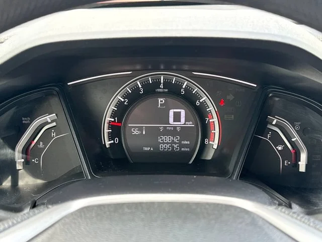 Used 2018 Rallye Red Honda LX image 22