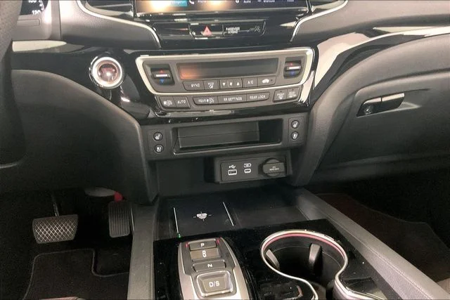 Used 2026  Honda Black Edition image 9