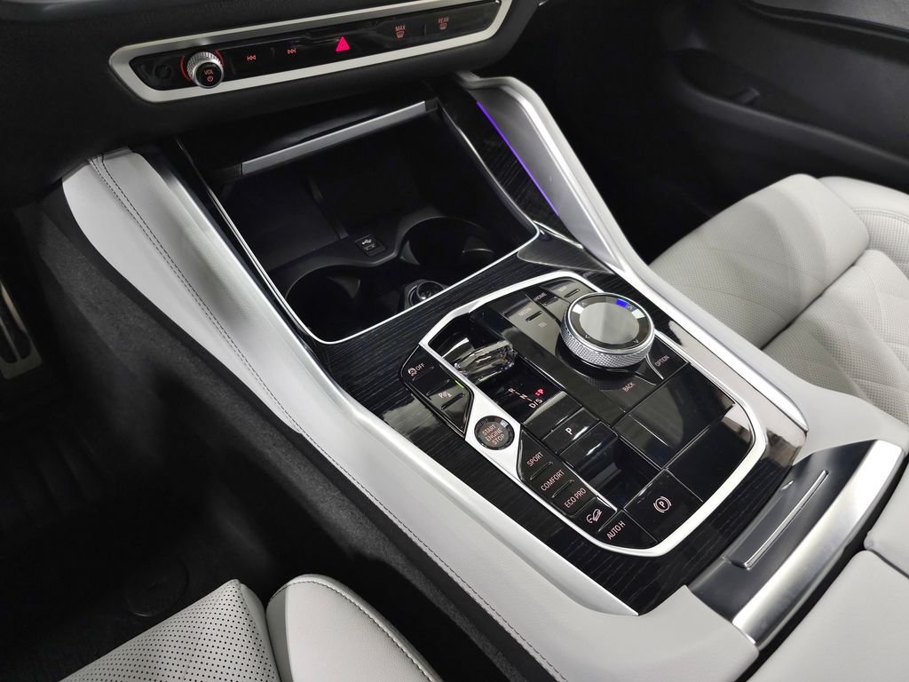 Used 2024 Gray Metallic BMW xDrive40i image 39
