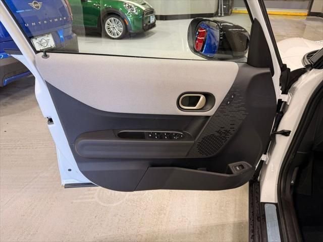 2025 MINI Hardtop 4 Door S - Photo 10