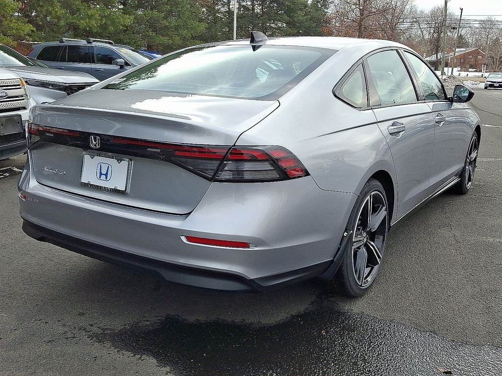 New 2026 Solar Silver Metallic Honda SE image 4