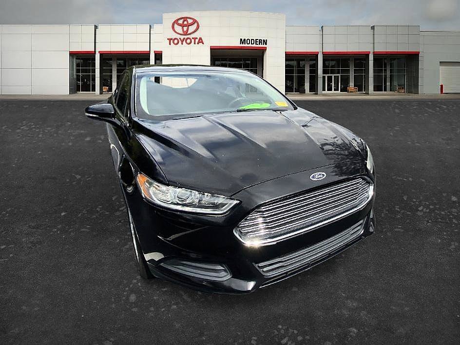 Used 2016 Shadow Black Ford SE image 21