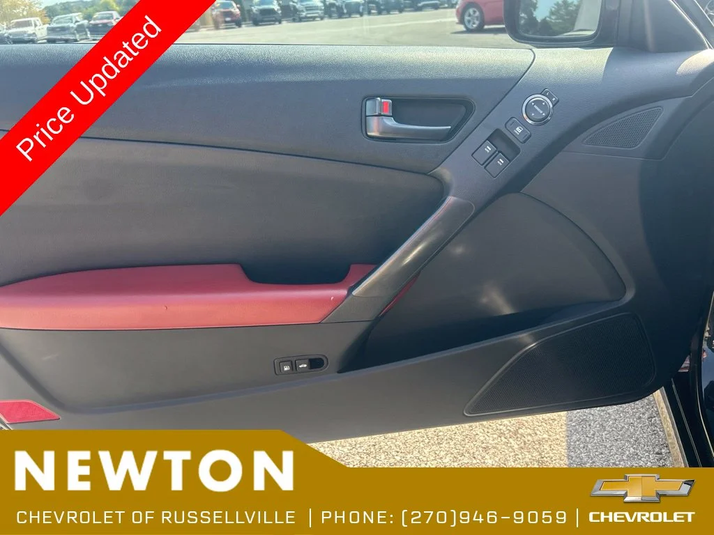 Used 2012 Black Hyundai 3.8 R-Spec image 8