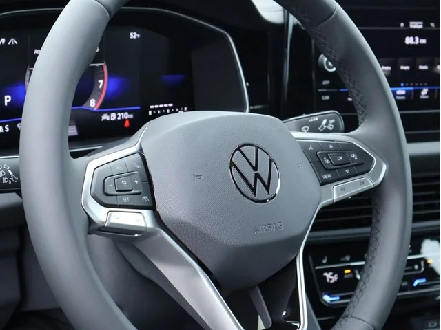 New 2026 Deep Black Pearl Volkswagen 1.5T Sport image 20
