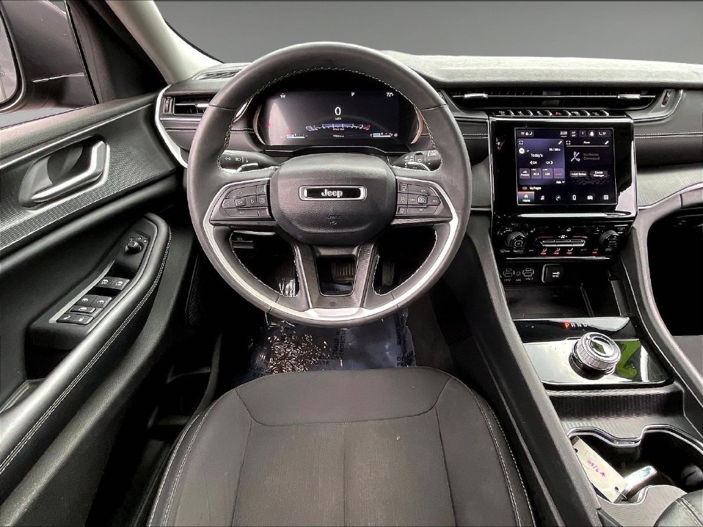 Used 2023 Metallic Jeep Laredo image 16