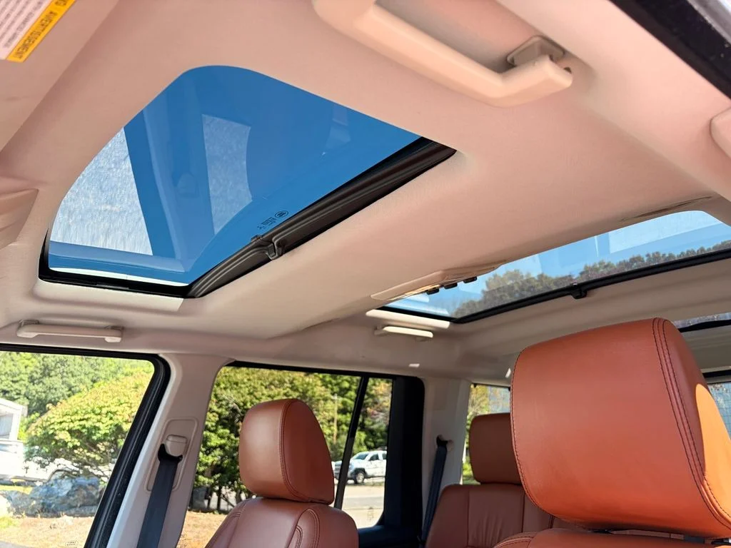 Used 2016 White Land Rover  image 20