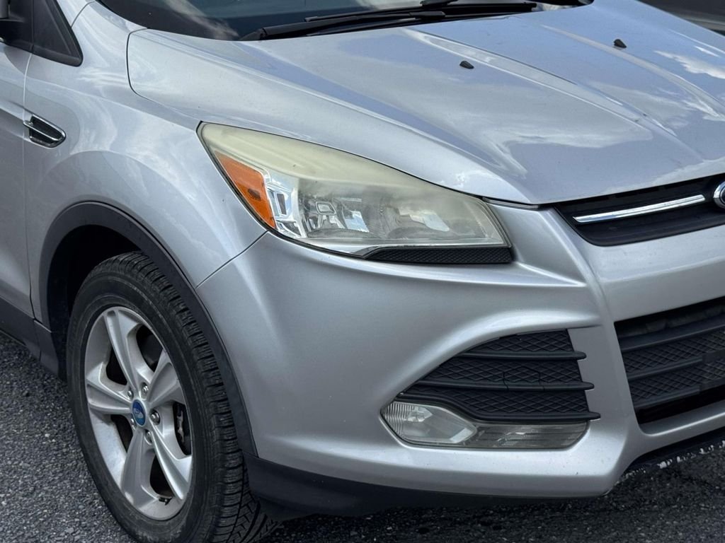 Used 2013 Silver Ford SE image 10