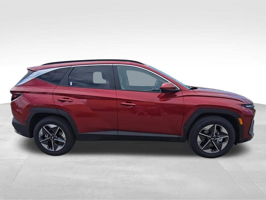 New 2026 Red Hyundai SEL FWD image 9