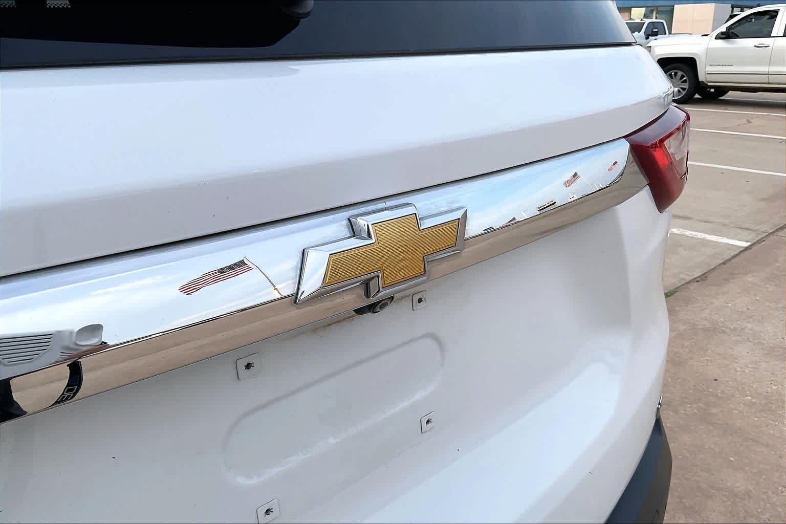 Used 2020 Summit White Chevrolet LT Cloth image 28