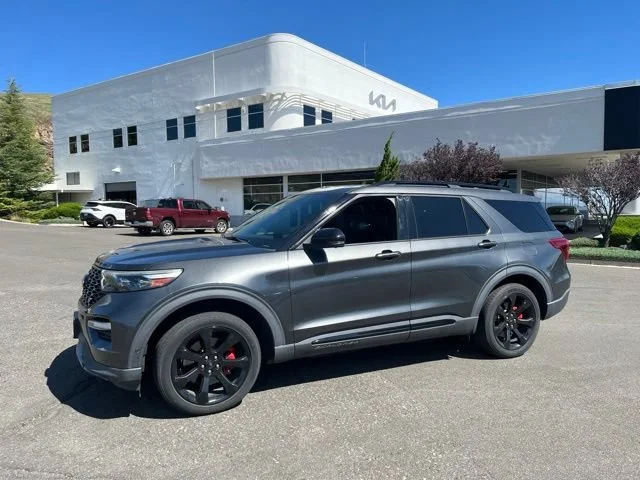 Used 2020 Magnetic Ford ST image 2