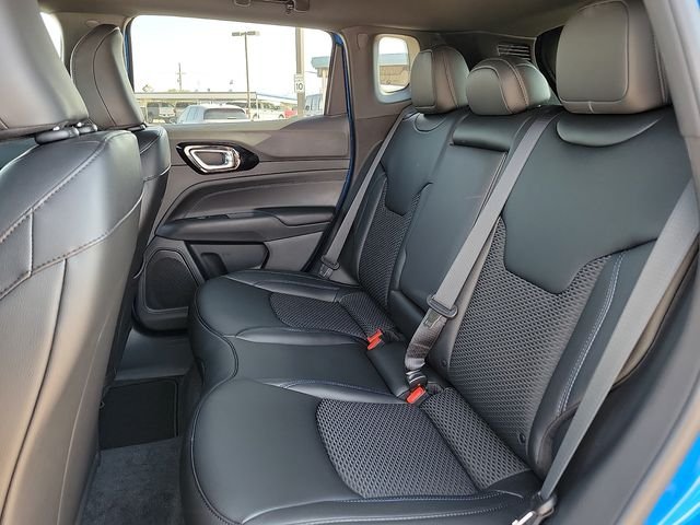 New 2026 Hydro Blue Pearlcoat Jeep Latitude image 8