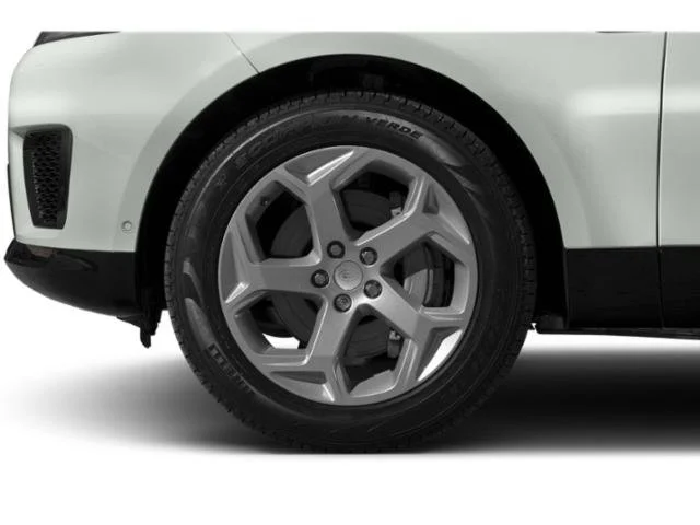 Used 2021 Santorini Black Metallic Land Rover HSE Silver Edition image 11
