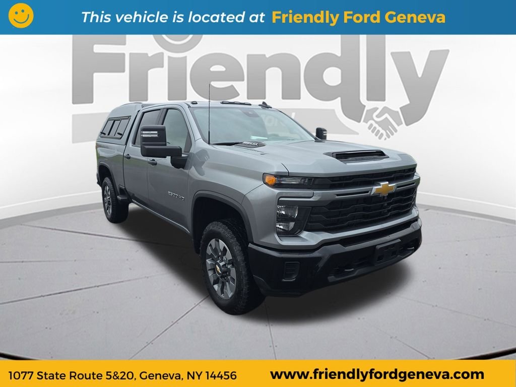 Used 2025 Gray Chevrolet Custom image 3