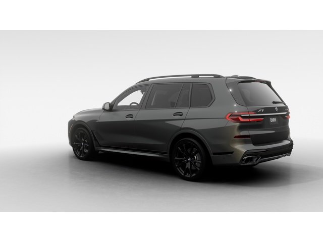 2027 BMW X7 photo 2