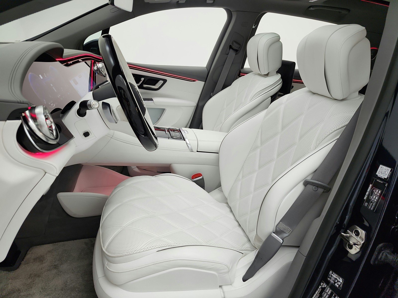 Used 2024 CIRRUS SILVER/NAUTIC Mercedes-Benz Maybach EQS 680 4MATIC® SUV image 15