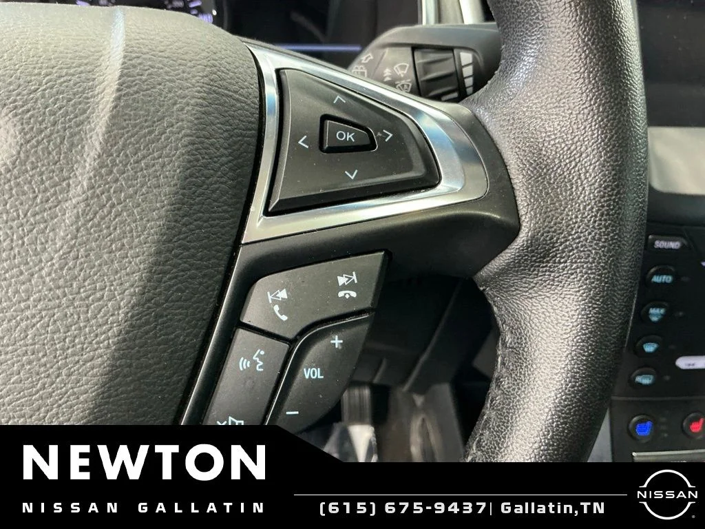 Used 2019 White Platinum Clearcoat Metallic Ford Titanium image 40