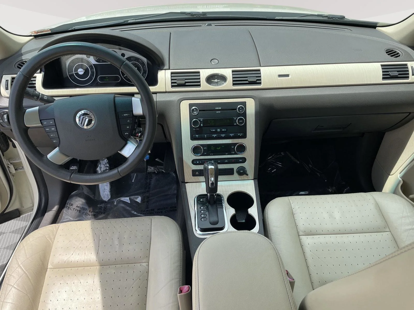 Used 2009  Mercury Premier image 12