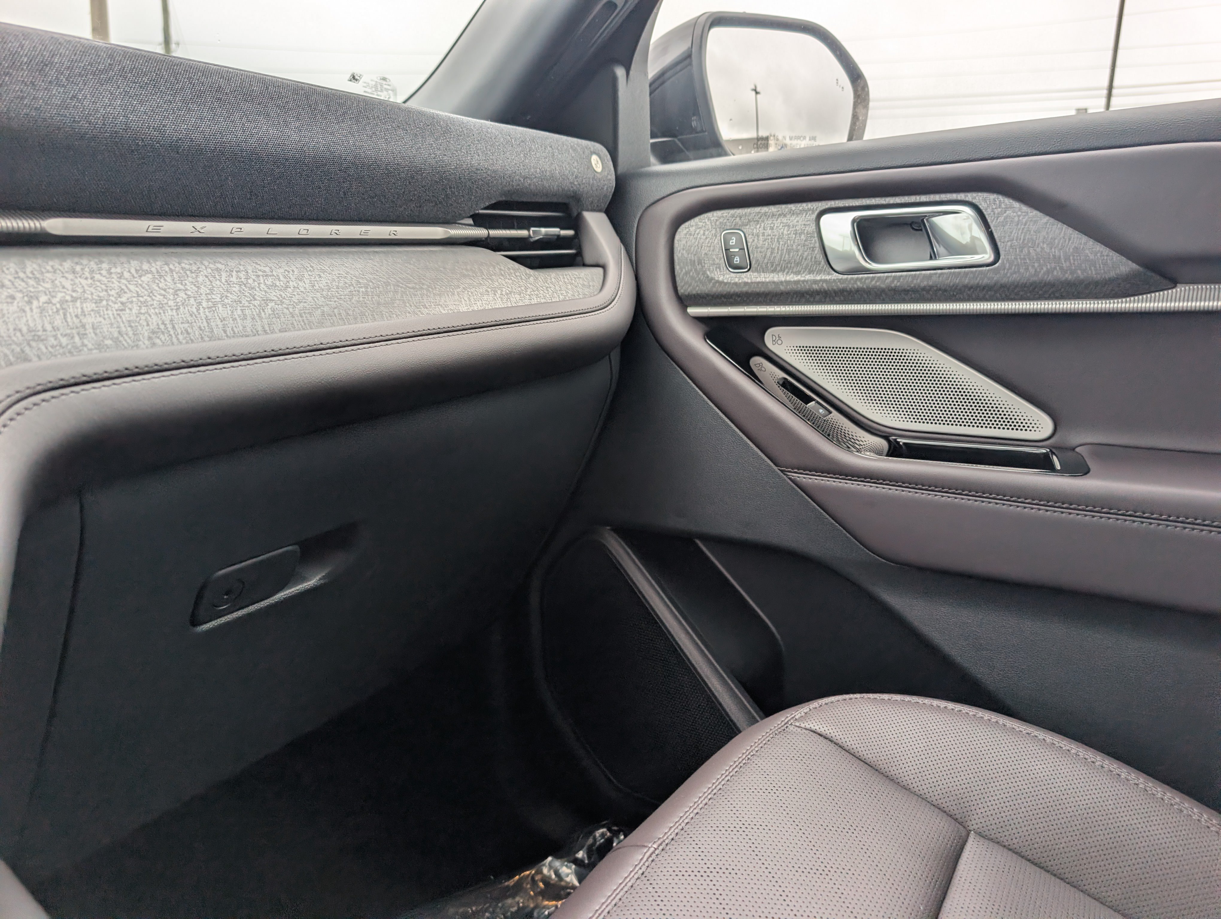 New 2026 Agate Black Metallic FORD Platinum™ image 33