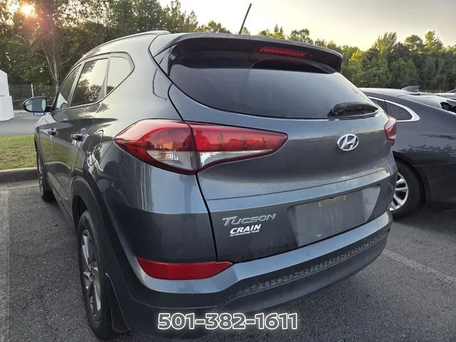 Used 2016 Gray Hyundai SE image 2