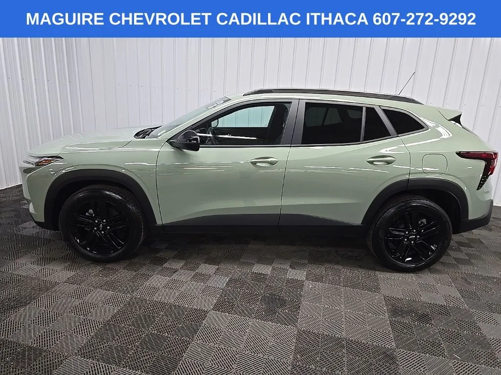 Used 2024 Green Chevrolet ACTIV image 5