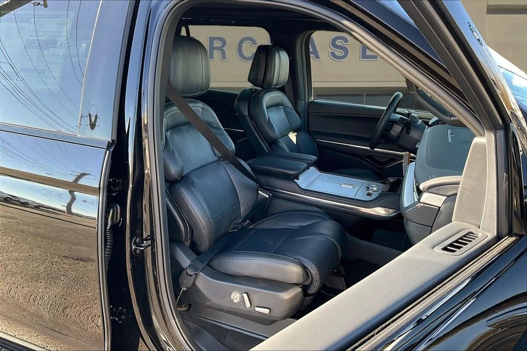 2026 Lincoln Navigator Reserve - Photo 11