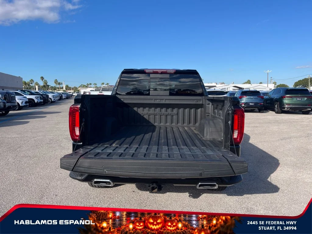 Used 2022 ONYX BLACK GMC Denali image 16
