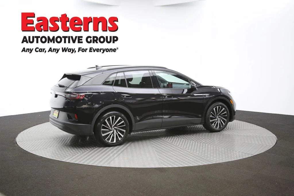 Used 2024 Black Volkswagen S image 39