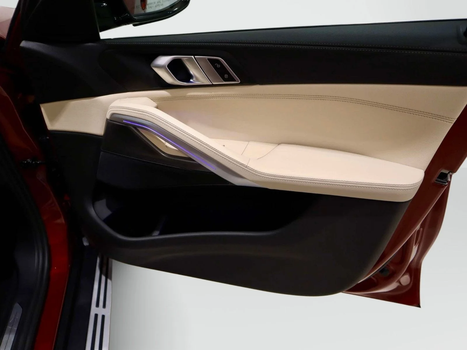 Used 2022 Flamenco Red Metallic BMW xDrive40i image 15