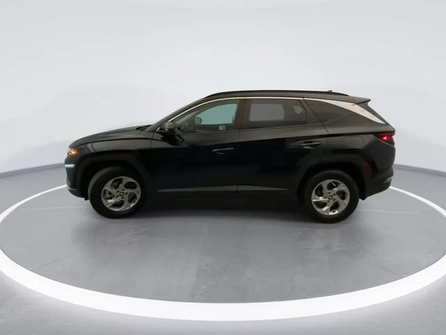 Used 2024 Black Hyundai SEL image 3