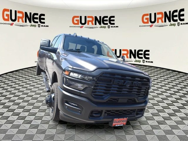 New 2026 Granite Crystal Metallic Clear-Coat Exterior Paint RAM Tradesman image 8