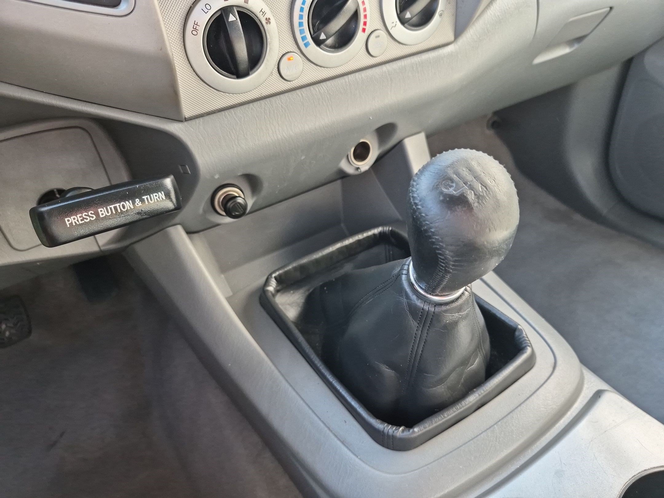 Used 2006 Silver Toyota PreRunner image 23