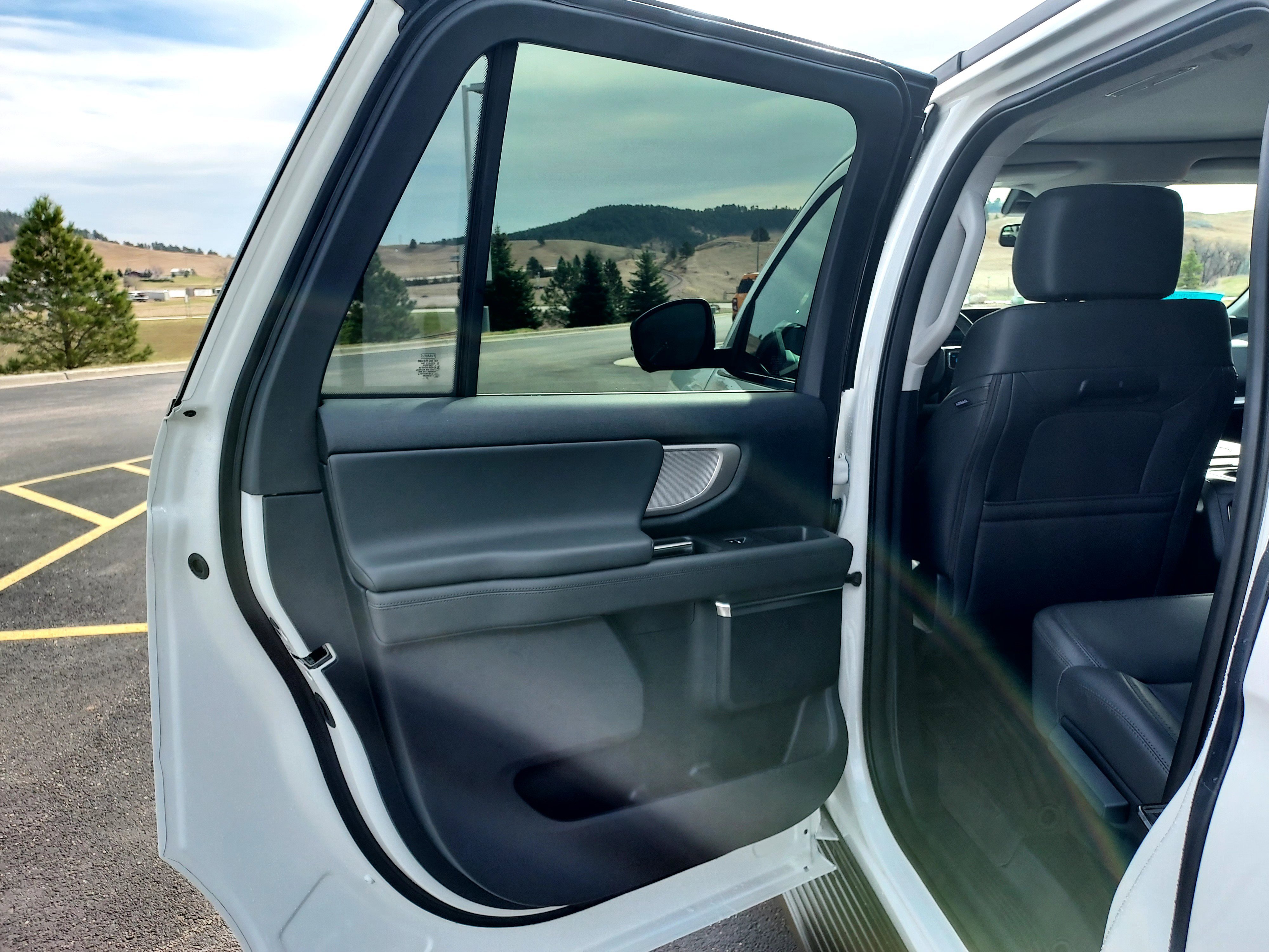 New 2026 Star White Metallic Tri-Coat Ford Active image 15