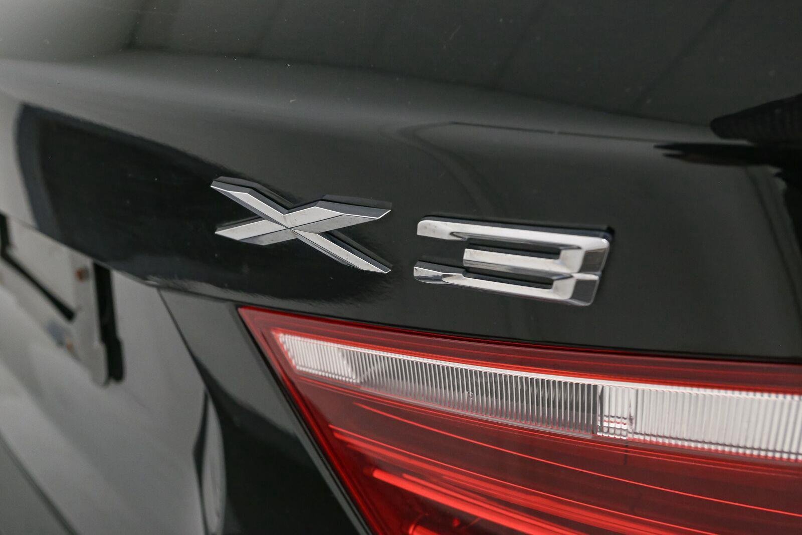 Used 2017 Jet Black BMW xDrive28i image 11