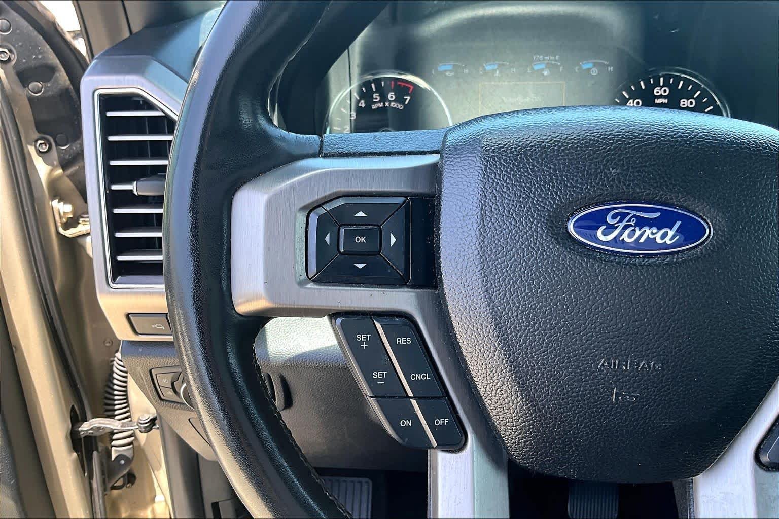 Used 2017 White Gold Ford Platinum image 23