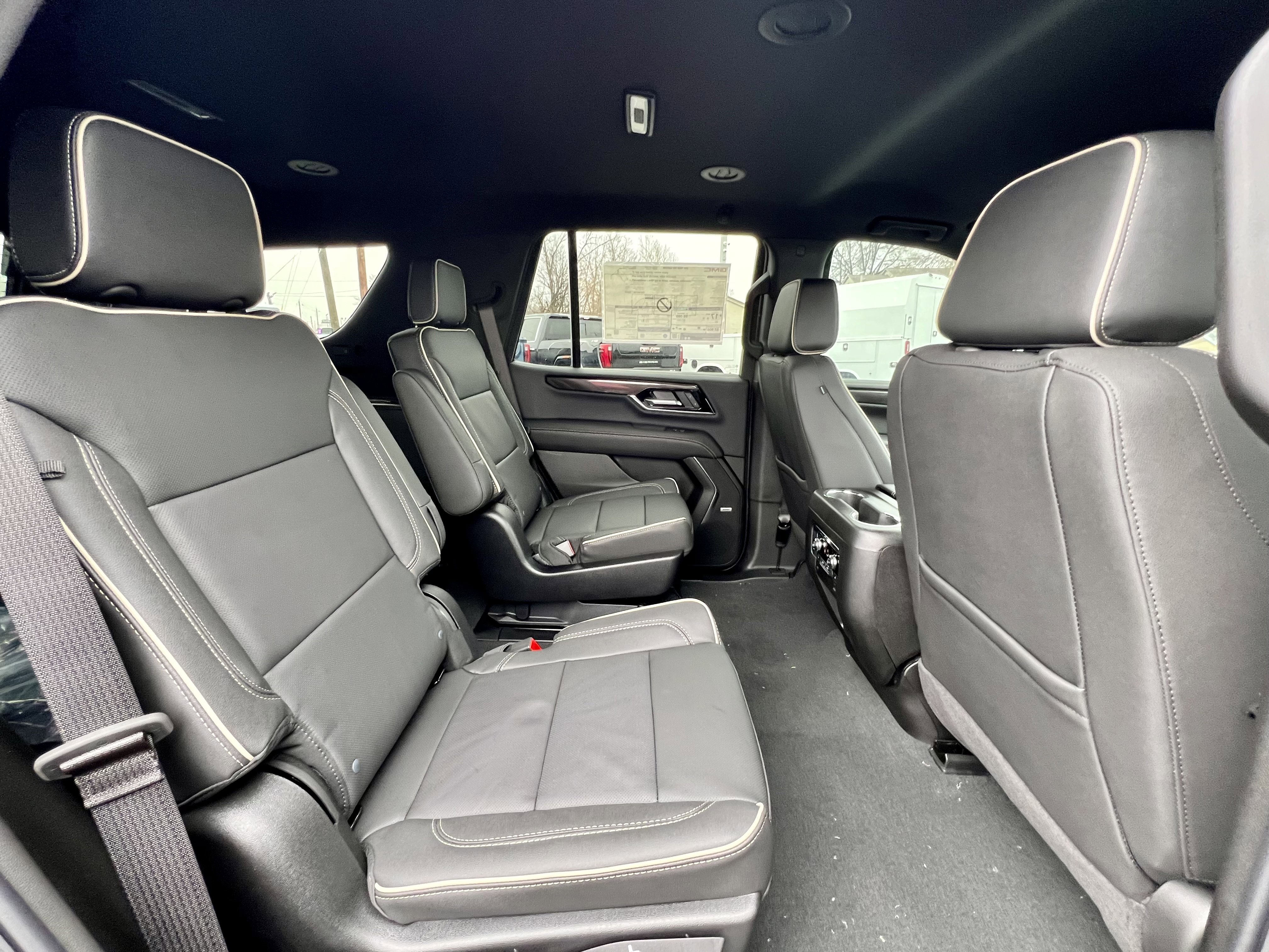 New 2026 Onyx Black GMC Elevation image 35