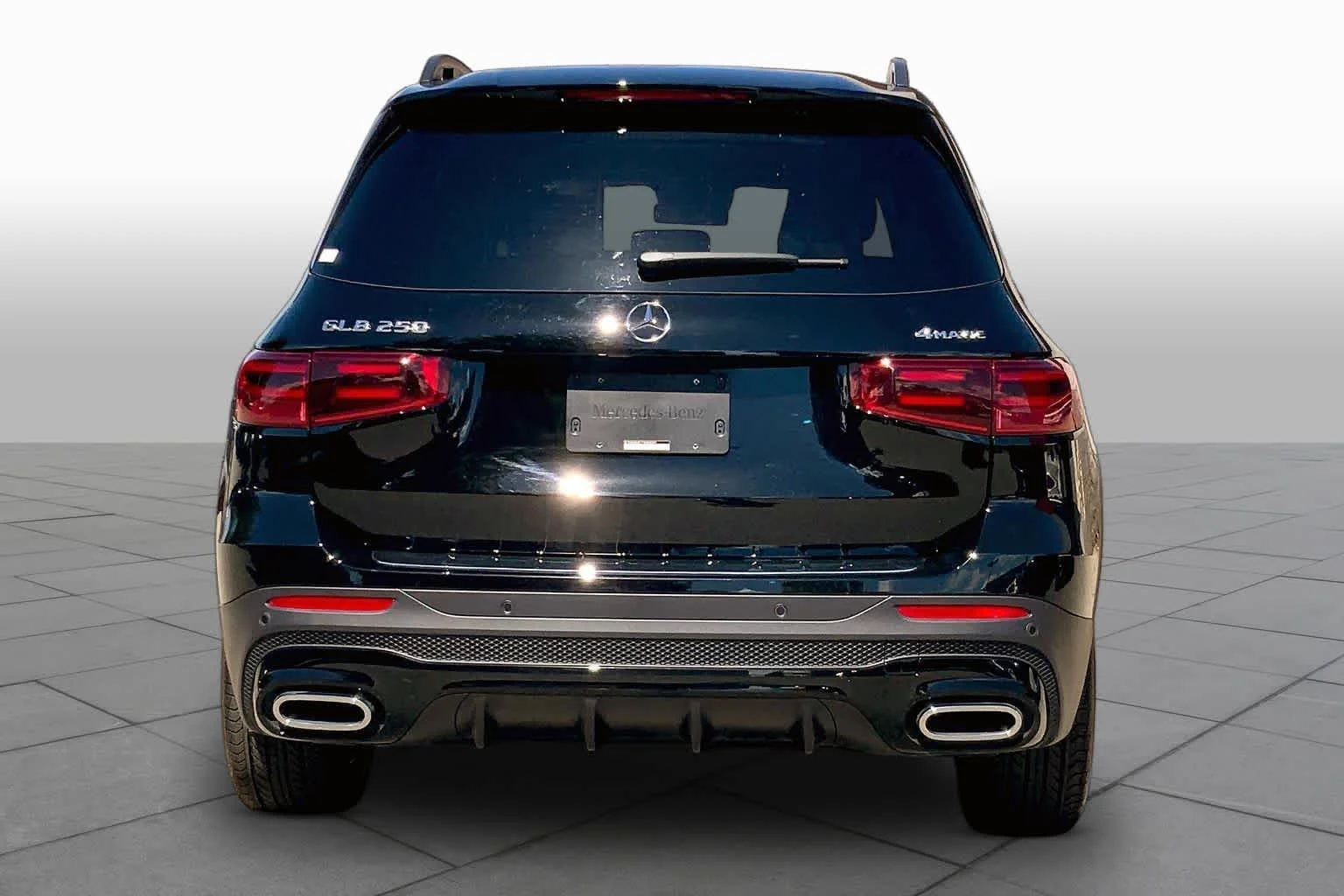 Certified Used 2026 Night Black Mercedes-Benz GLB 250 image 5