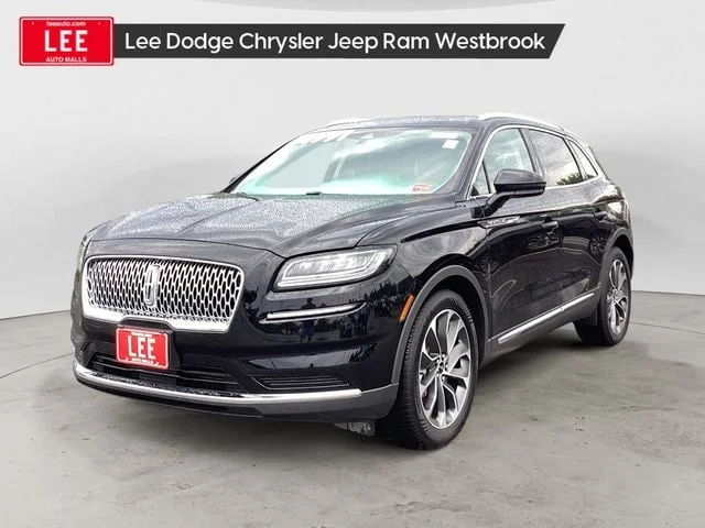 Used 2023 Black Metallic Lincoln Reserve image 1