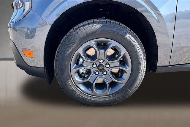 New 2026 Carbonized Gray Metallic Ford XLT image 11