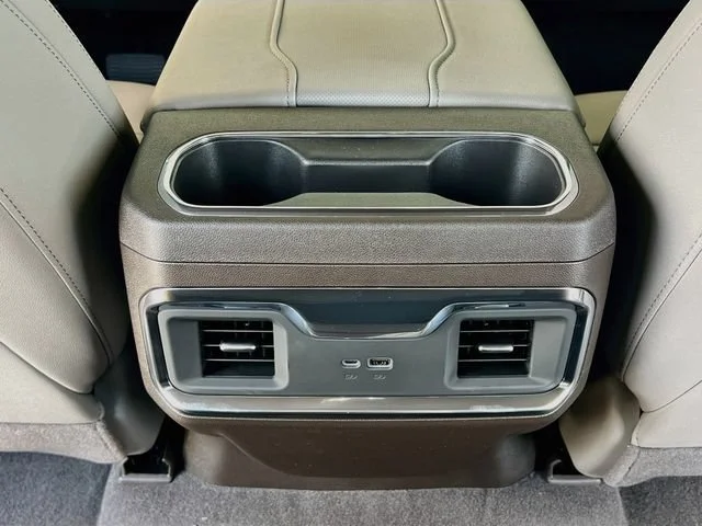 2026 GMC Sierra 1500 SLT - Photo 18