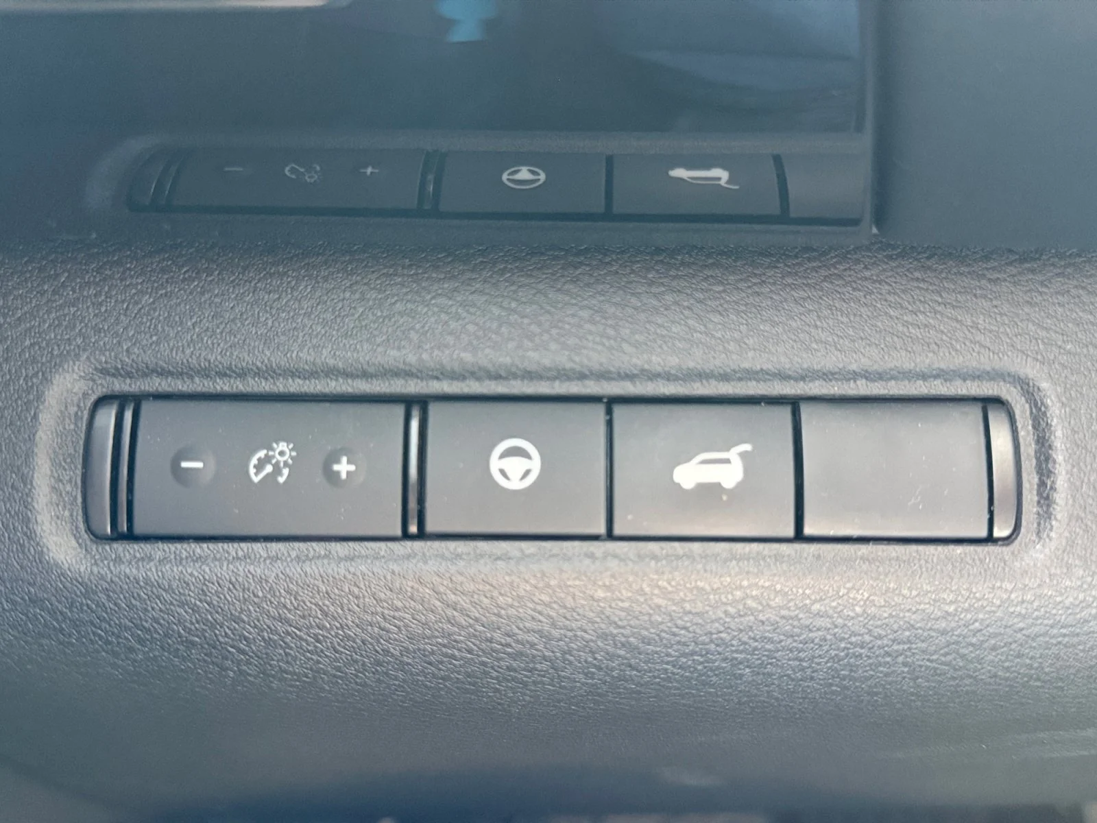 Certified Used 2025 Deep Ocean Blue Pearl Nissan SV image 20