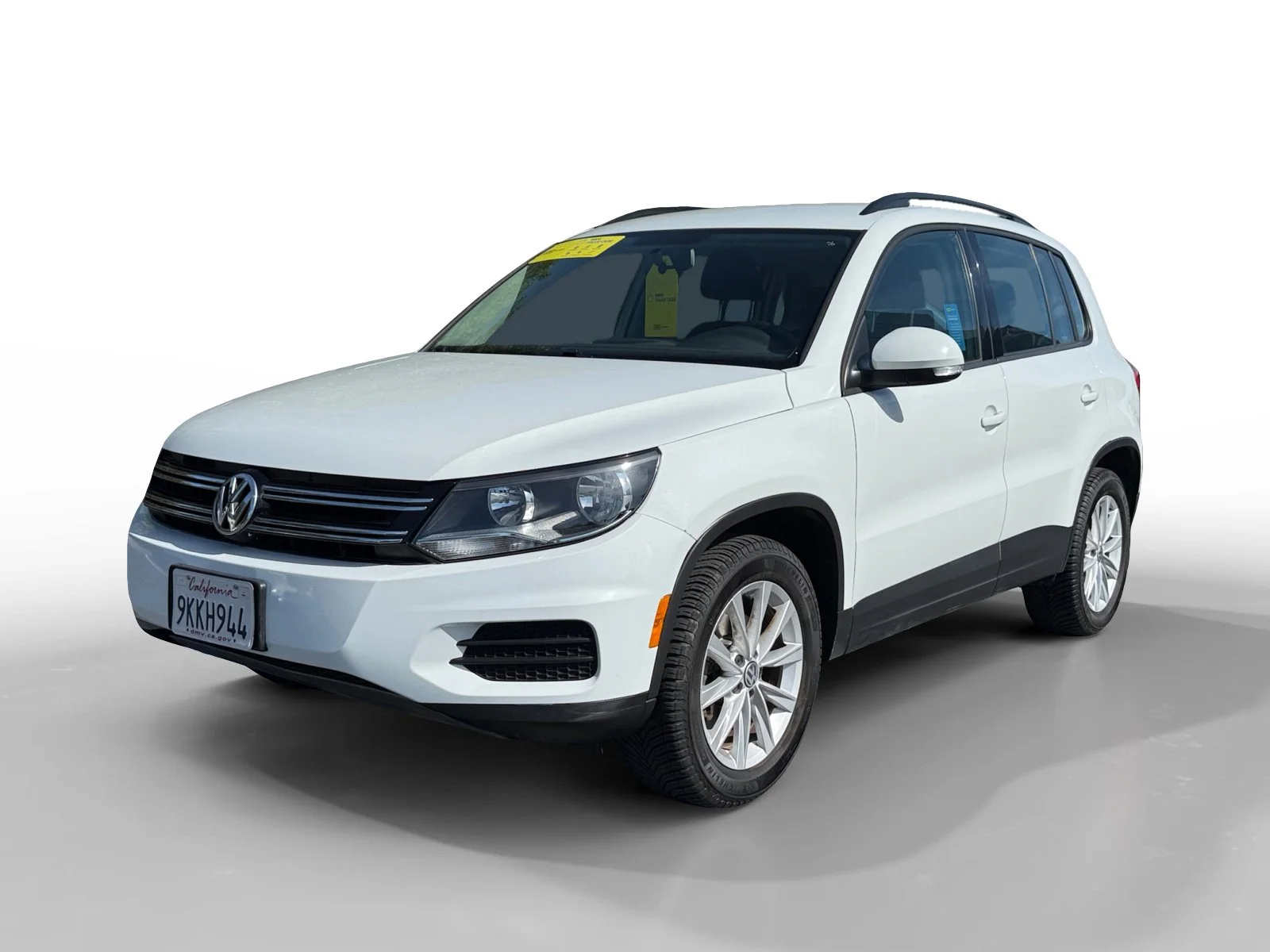 2017 Volkswagen Tiguan Limited 2.0T 4Motion's photo