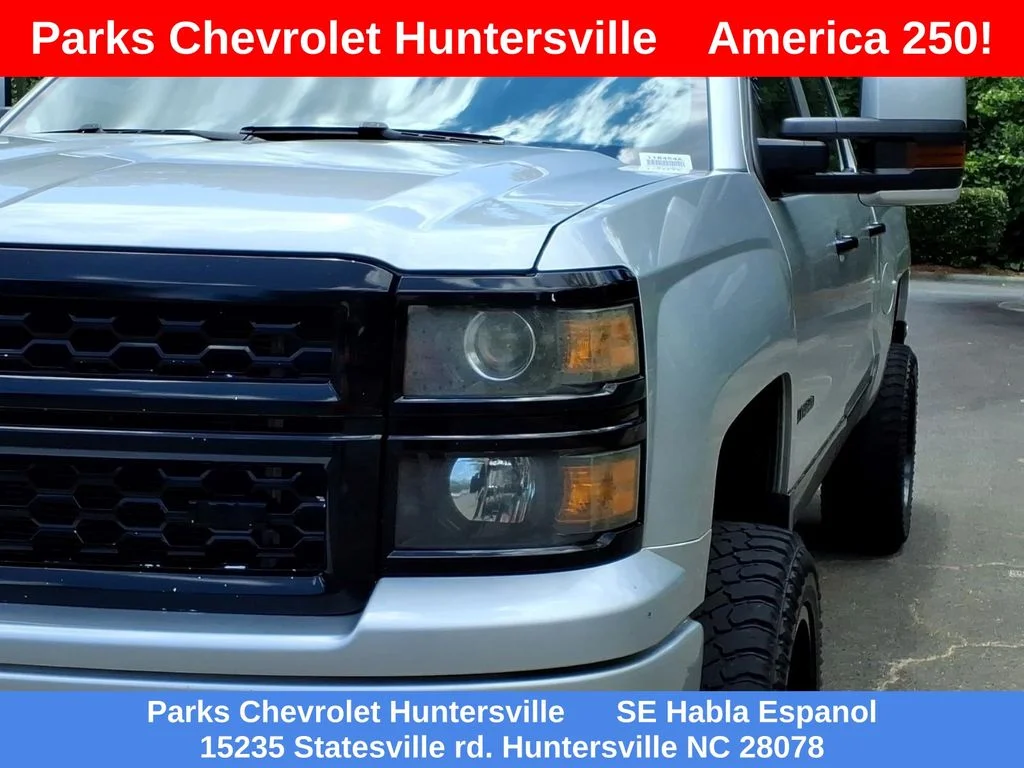 Used 2015 Silver Chevrolet LTZ image 26