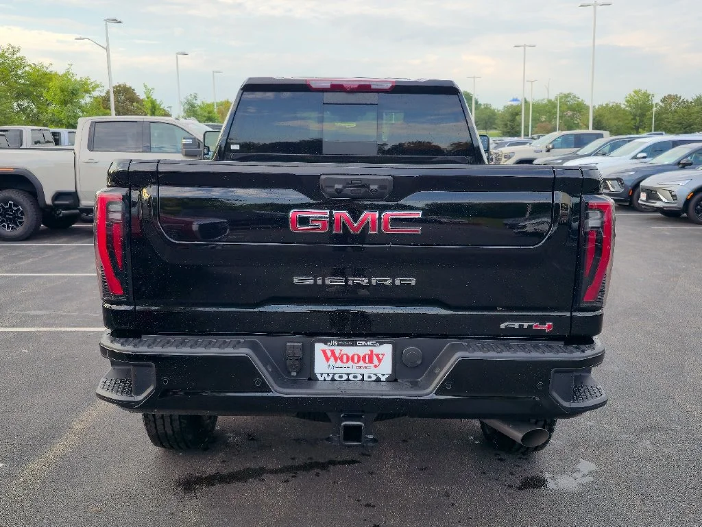 2026 GMC Sierra 2500HD AT4 - Photo 9