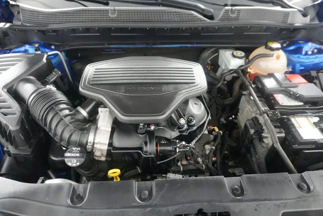 Used 2019 Kinetic Blue Metallic Chevrolet RS image 36
