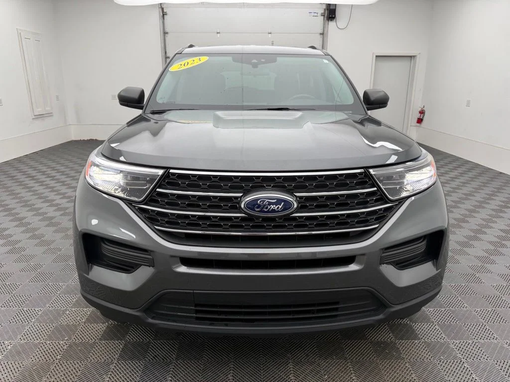 Used 2023 Gray Ford XLT image 17