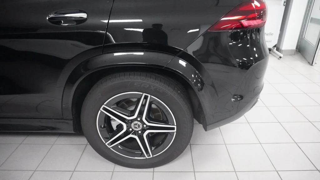 Certified Used 2026 Black Mercedes-Benz GLE 350 image 16