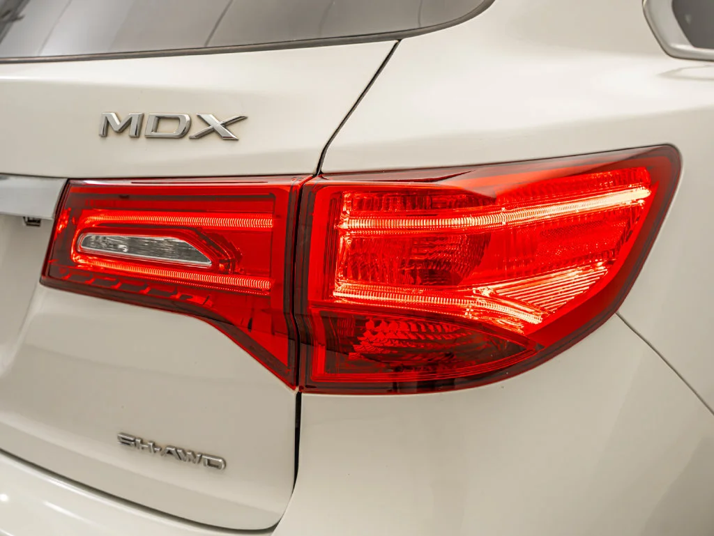 Used 2020 White Acura Technology image 9